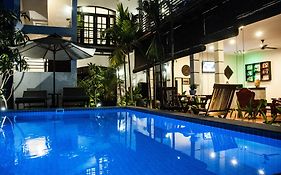 Private Boutique Home With Pool, The Fin Inn